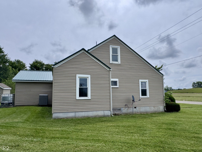 Listing Image 14