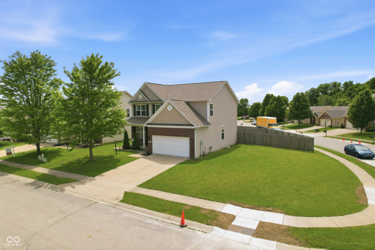 Listing Image 3