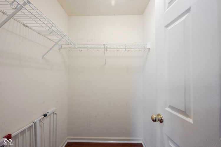 Listing Image 49
