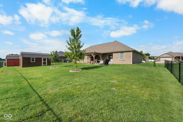 Listing Image 14