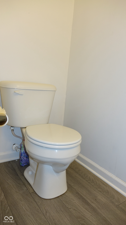Listing Image 19