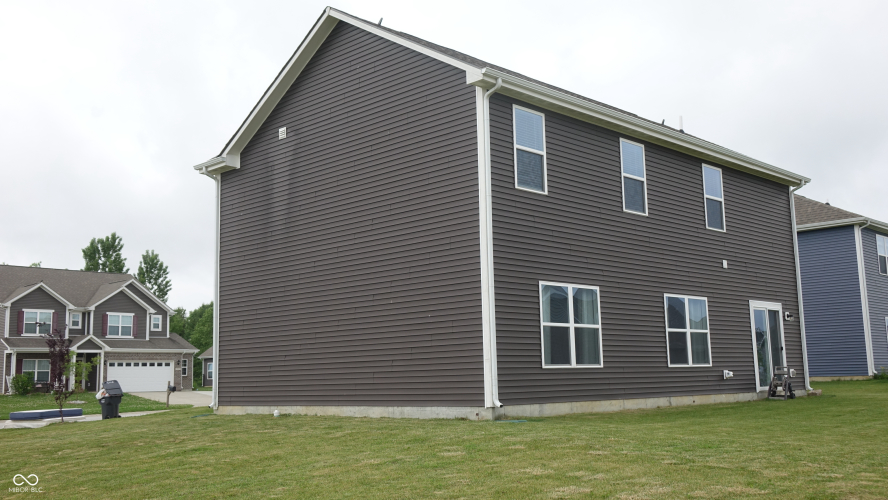 Listing Image 48