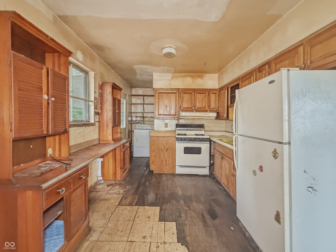 Listing Image 18