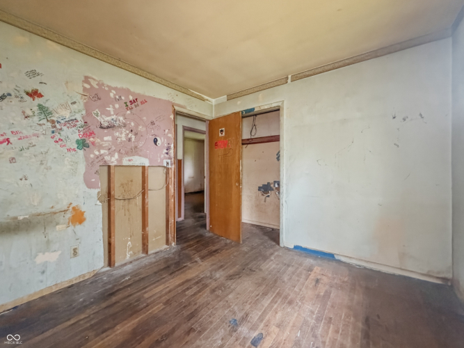 Listing Image 25