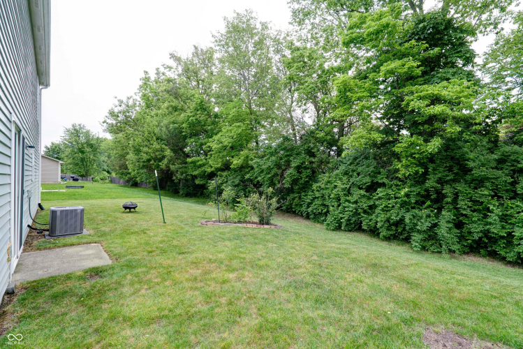 Listing Image 16