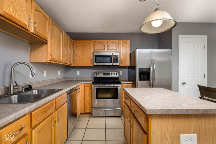 Listing Image 13