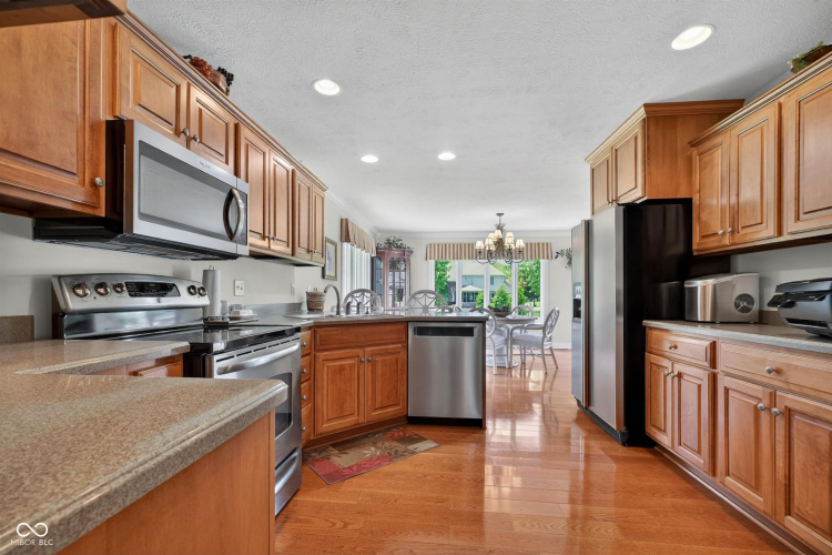 Listing Image 21