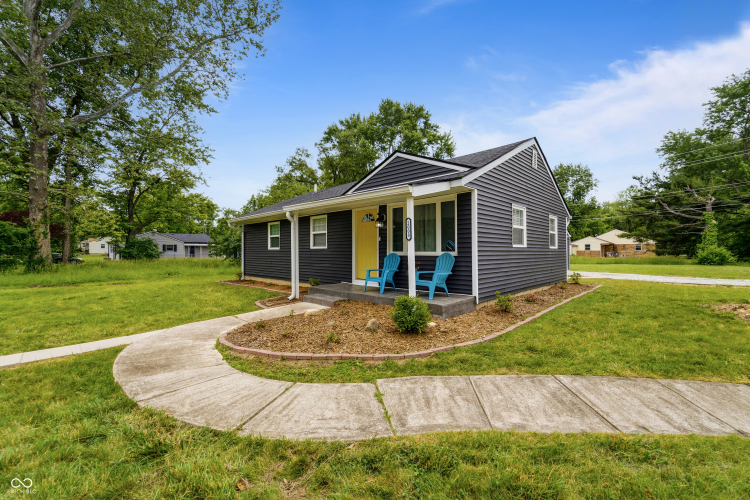 Listing Image 3