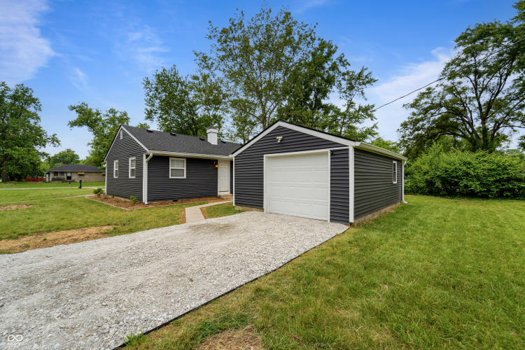 Listing Image 24
