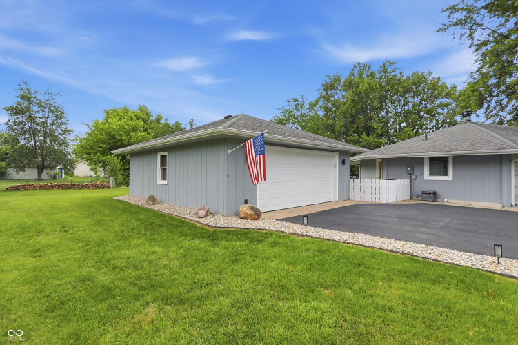 Listing Image 49