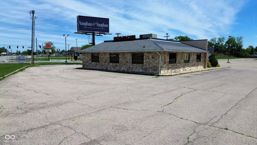 Listing Image 6