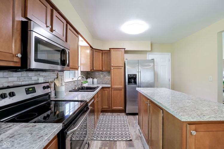 Listing Image 16