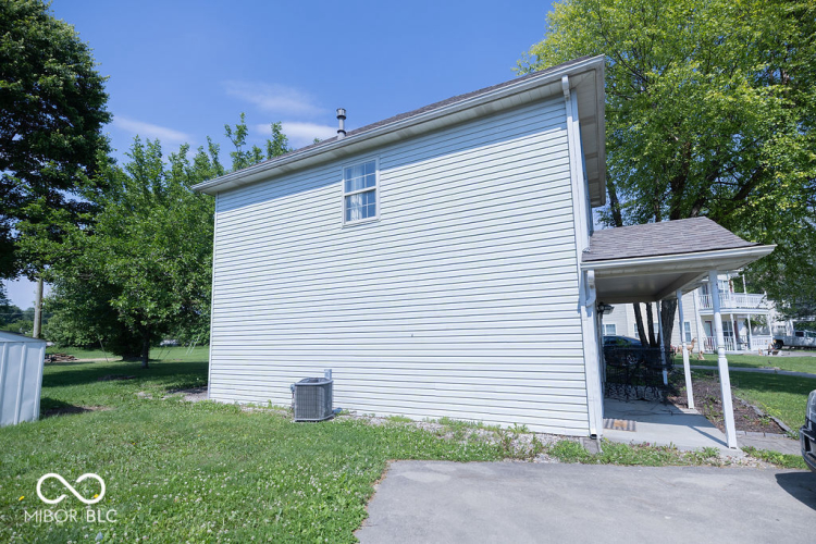 Listing Image 33