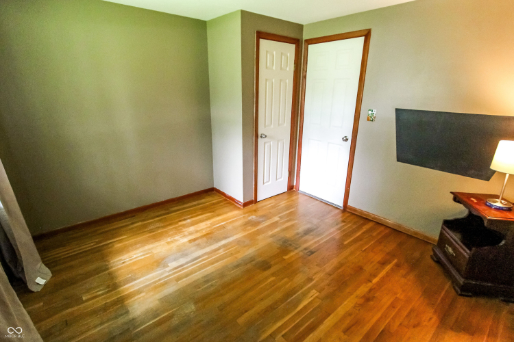 Listing Image 37