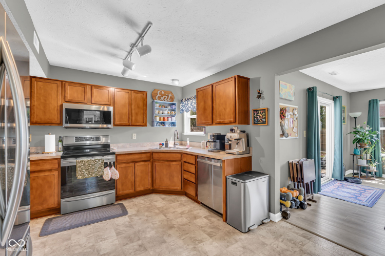 Listing Image 15