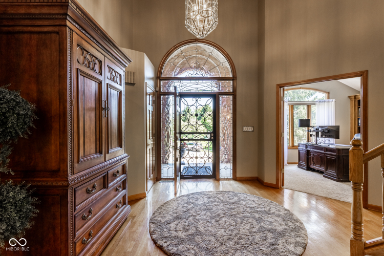 Listing Image 9