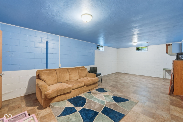 Listing Image 25