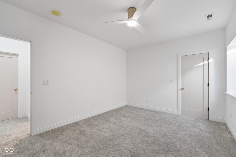 Listing Image 46