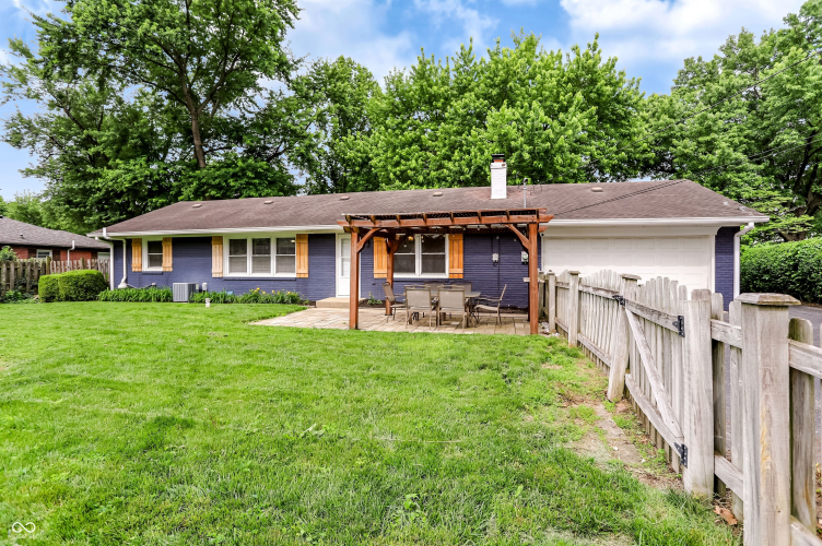 Listing Image 44