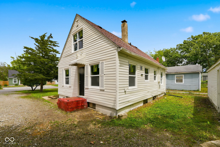 Listing Image 6