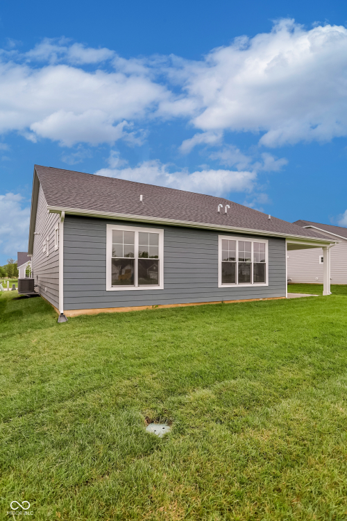 Listing Image 42