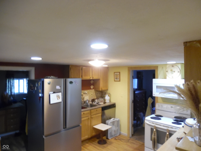 Listing Image 20