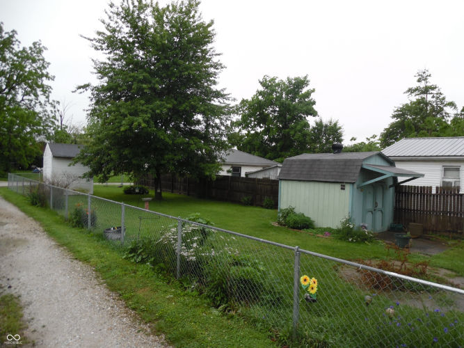 Listing Image 5
