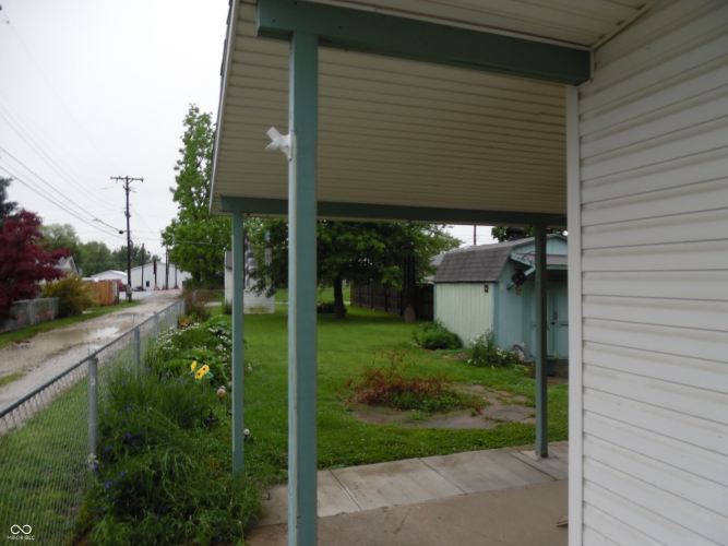 Listing Image 6
