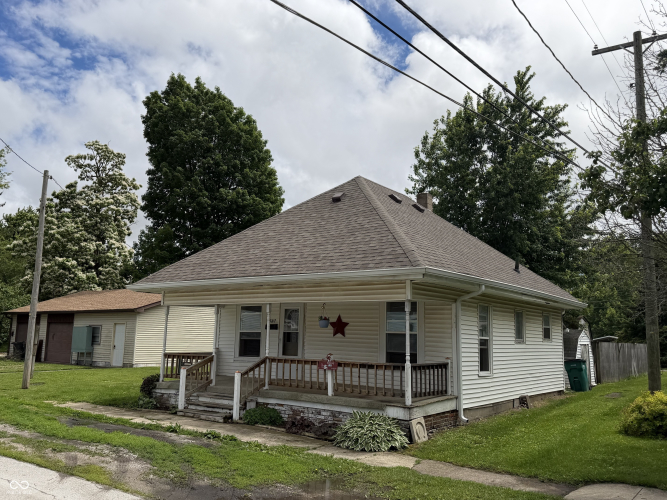 Listing Image 3