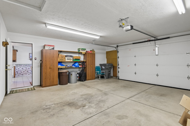 Listing Image 43