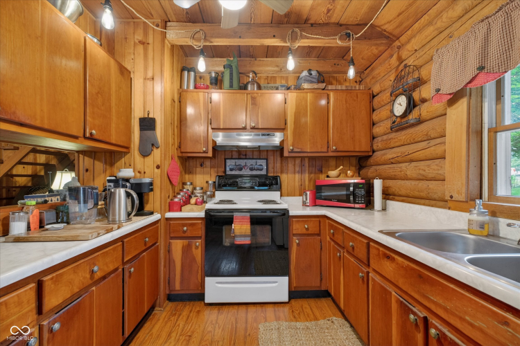 Listing Image 12
