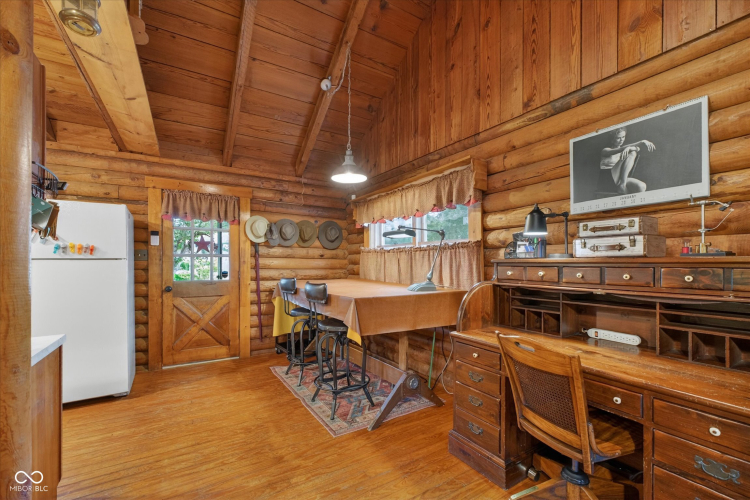Listing Image 15
