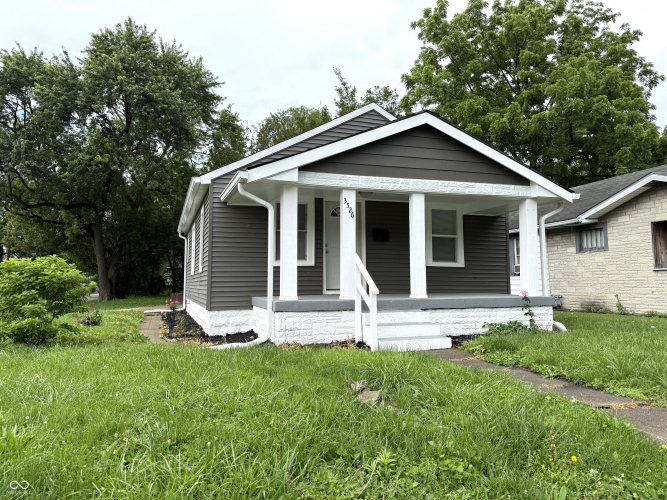 Listing Image 3