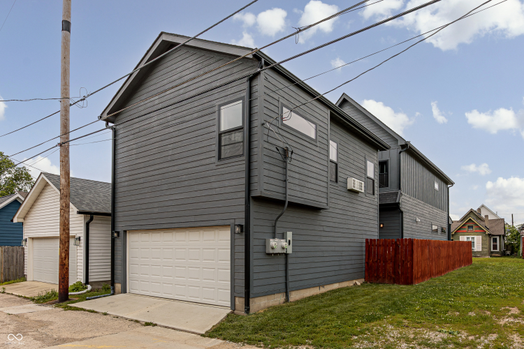 Listing Image 62
