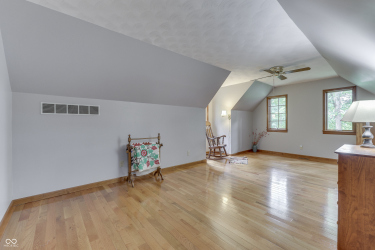 Listing Image 29
