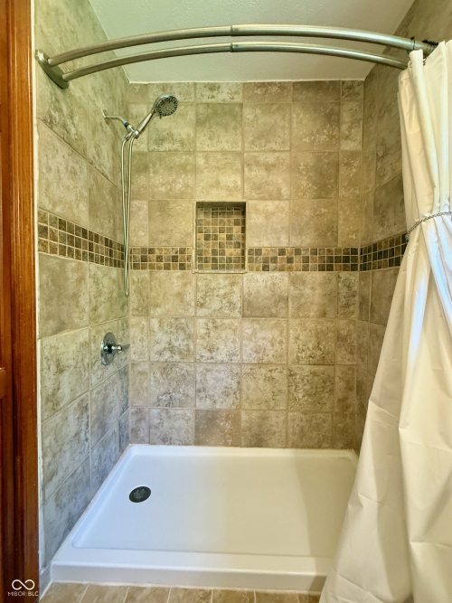 Listing Image 53