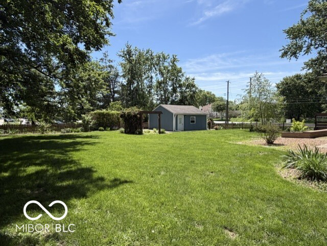 Listing Image 5