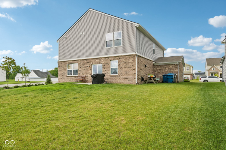 Listing Image 41
