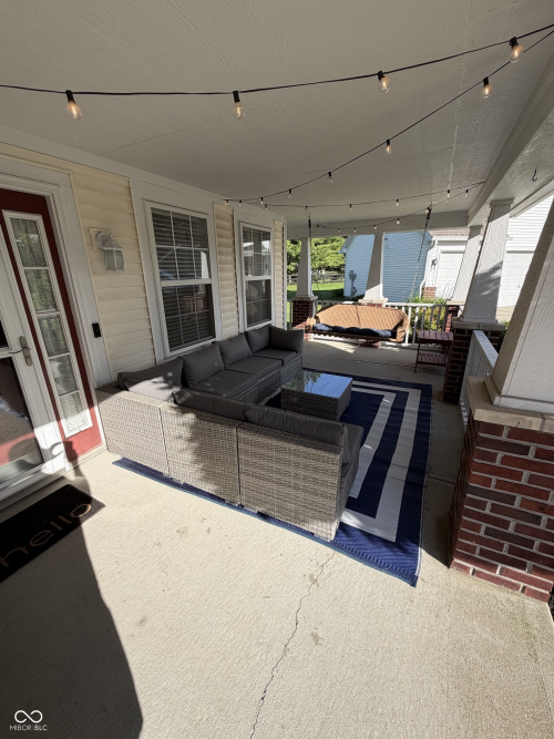 Listing Image 5