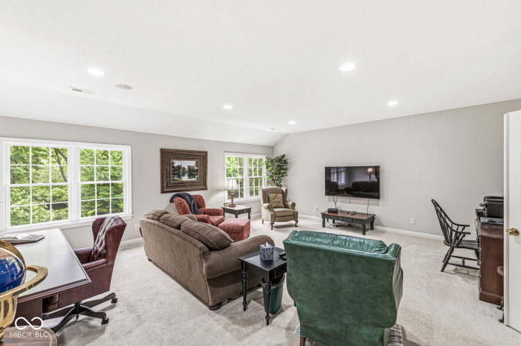Listing Image 64