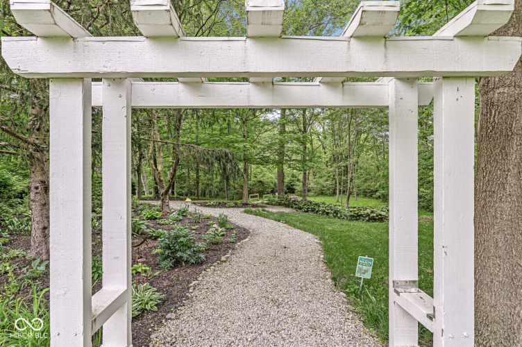 Listing Image 85