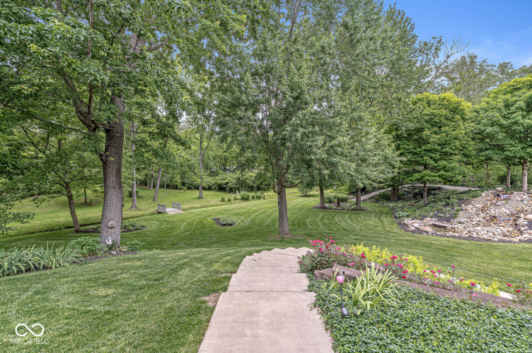 Listing Image 91