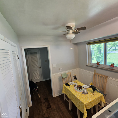 Listing Image 9
