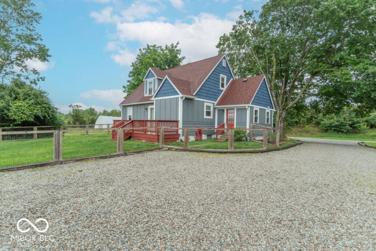 Listing Image 5