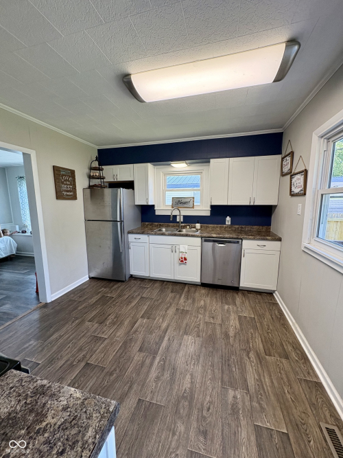 Listing Image 20