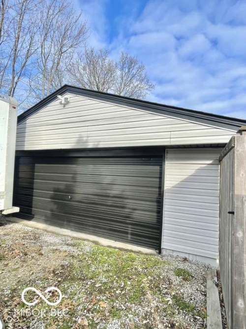 Listing Image 14
