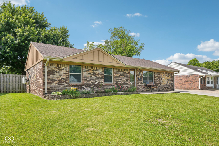 Listing Image 3