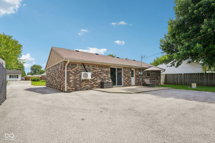 Listing Image 25