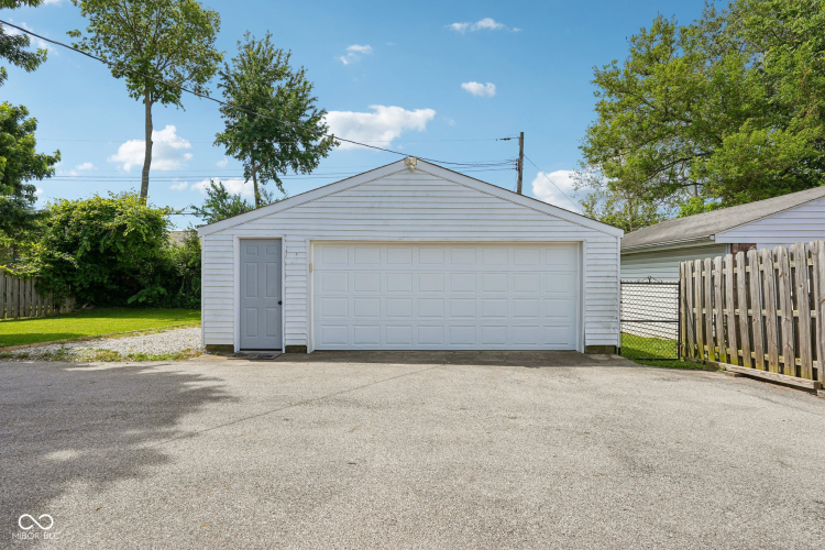 Listing Image 29