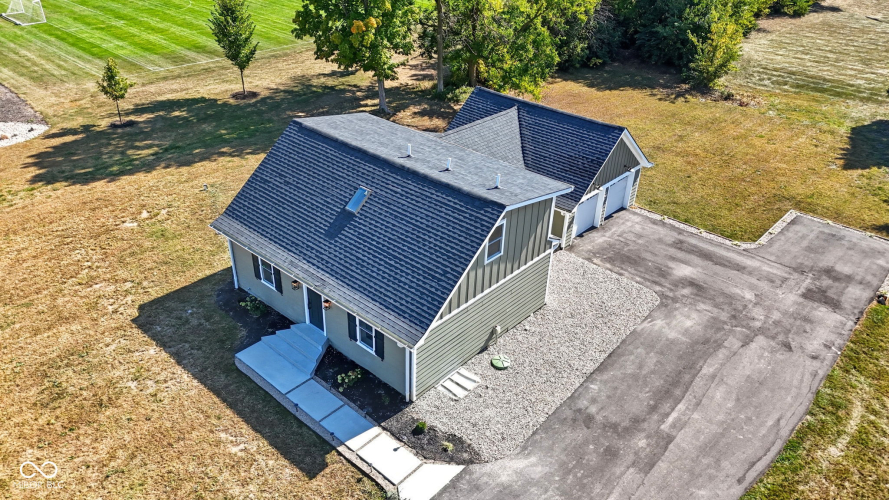 Listing Image 44